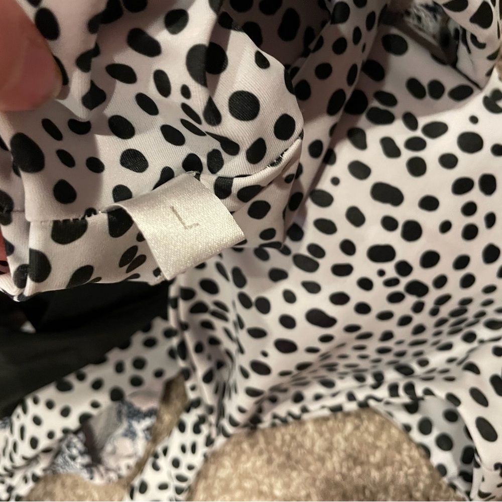 3 bathing suit tops - Picture 4 of 4